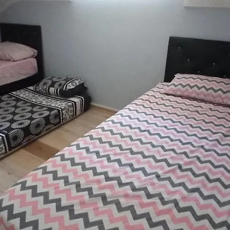 Muhtesem Deniz Doga Manzarali 3+1 Appartement