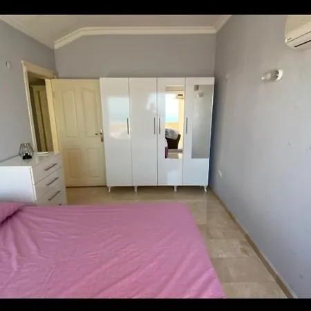 Muhtesem Deniz Doga Manzarali 3+1 Apartment Alanya