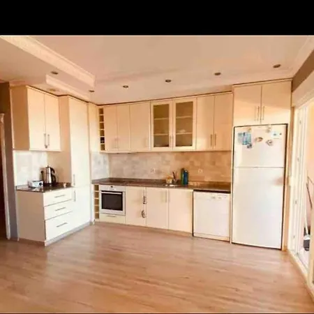 Muhtesem Deniz Doga Manzarali 3+1 Appartement *