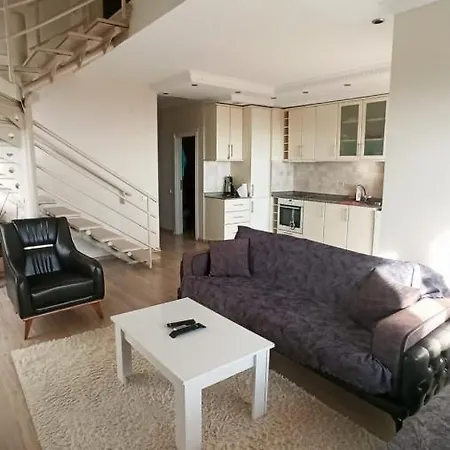 Muhtesem Deniz Doga Manzarali 3+1 Apartment